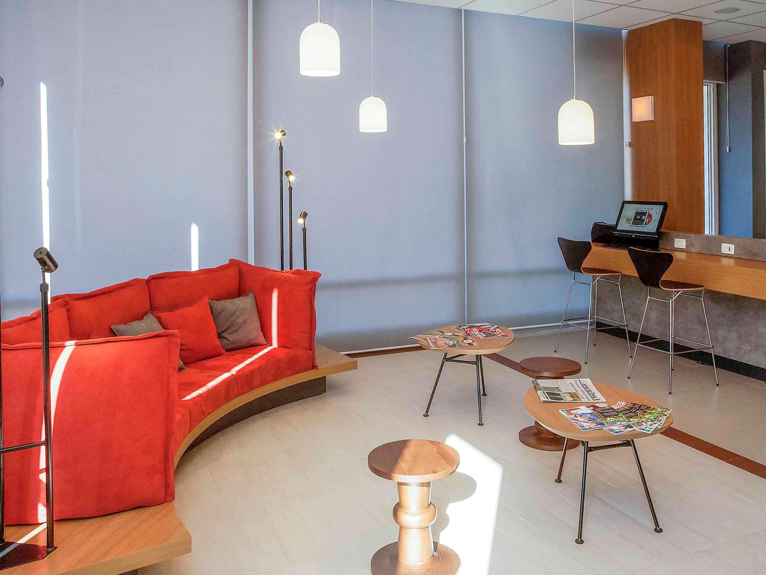 Ibis Ourinhos Hotel Kültér fotó