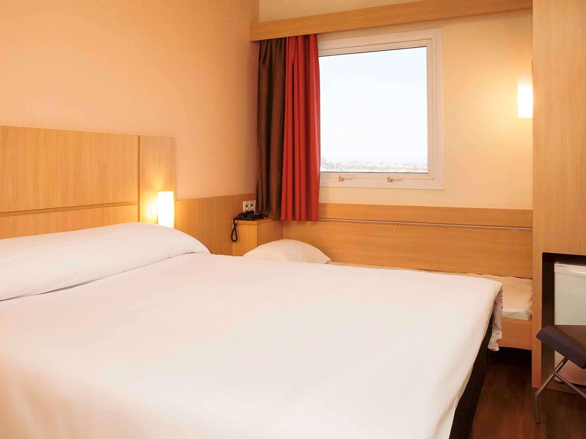 Ibis Ourinhos Hotel Kültér fotó