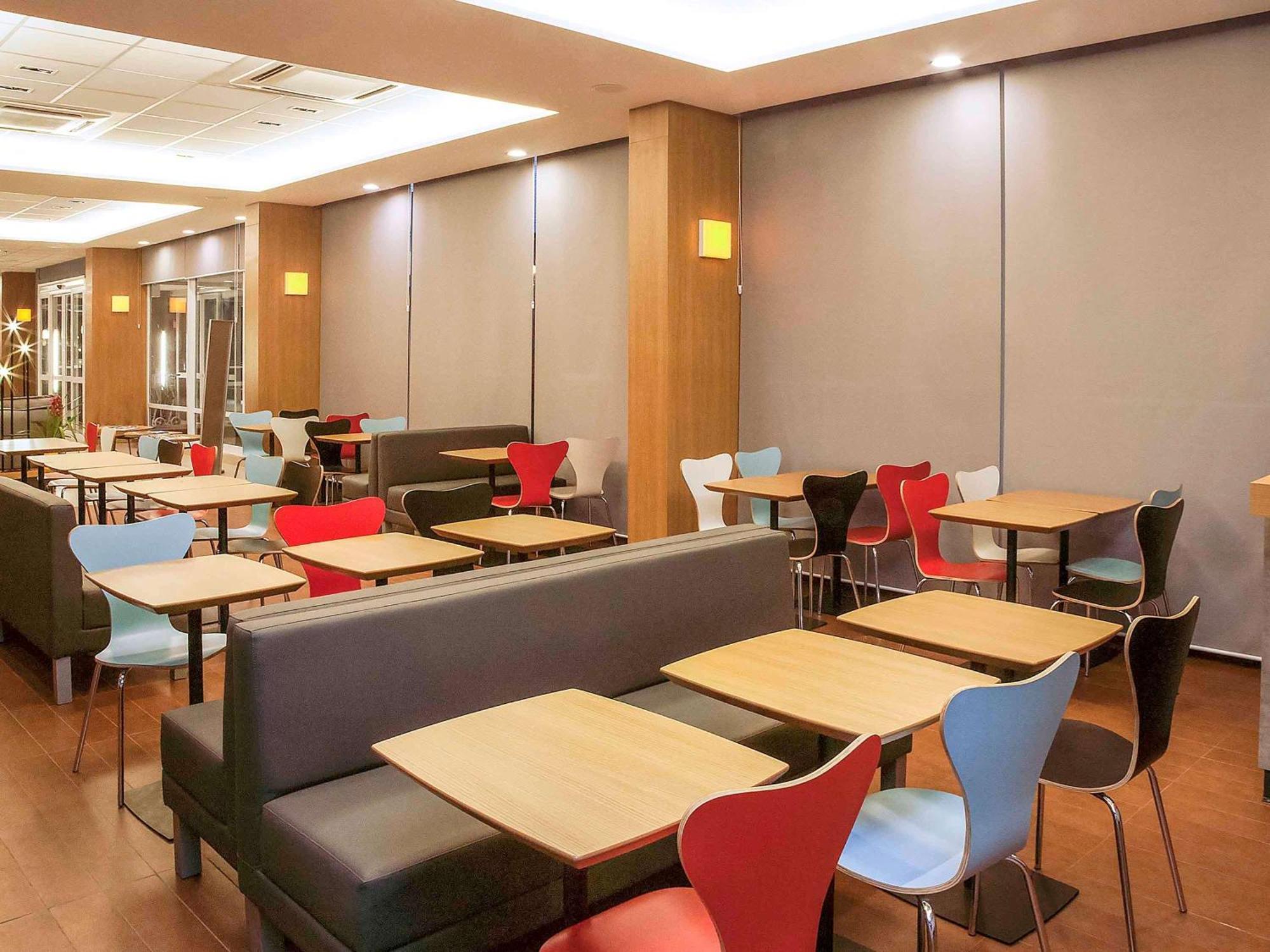 Ibis Ourinhos Hotel Kültér fotó